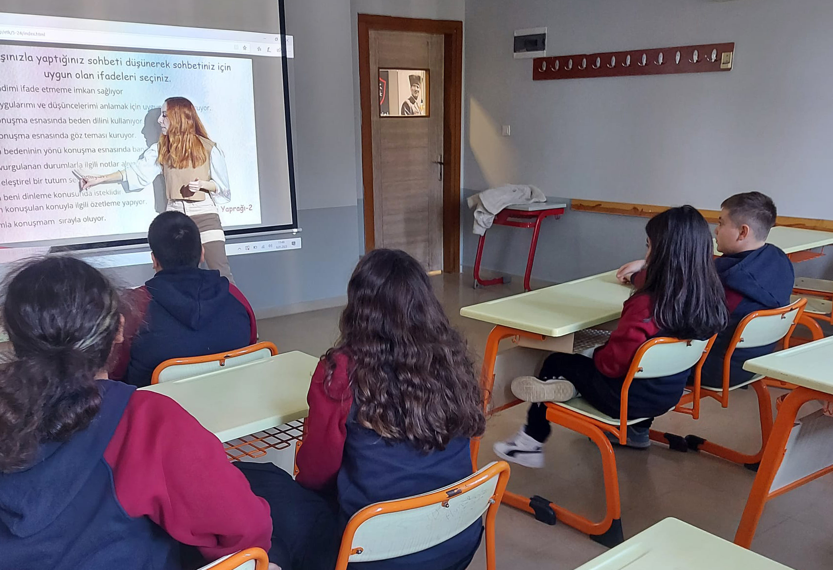 Beni Dinliyor Musun?